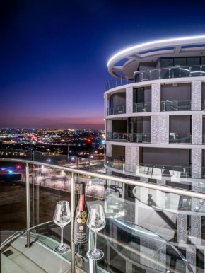 eKhaya at Ellipse Waterfall City
